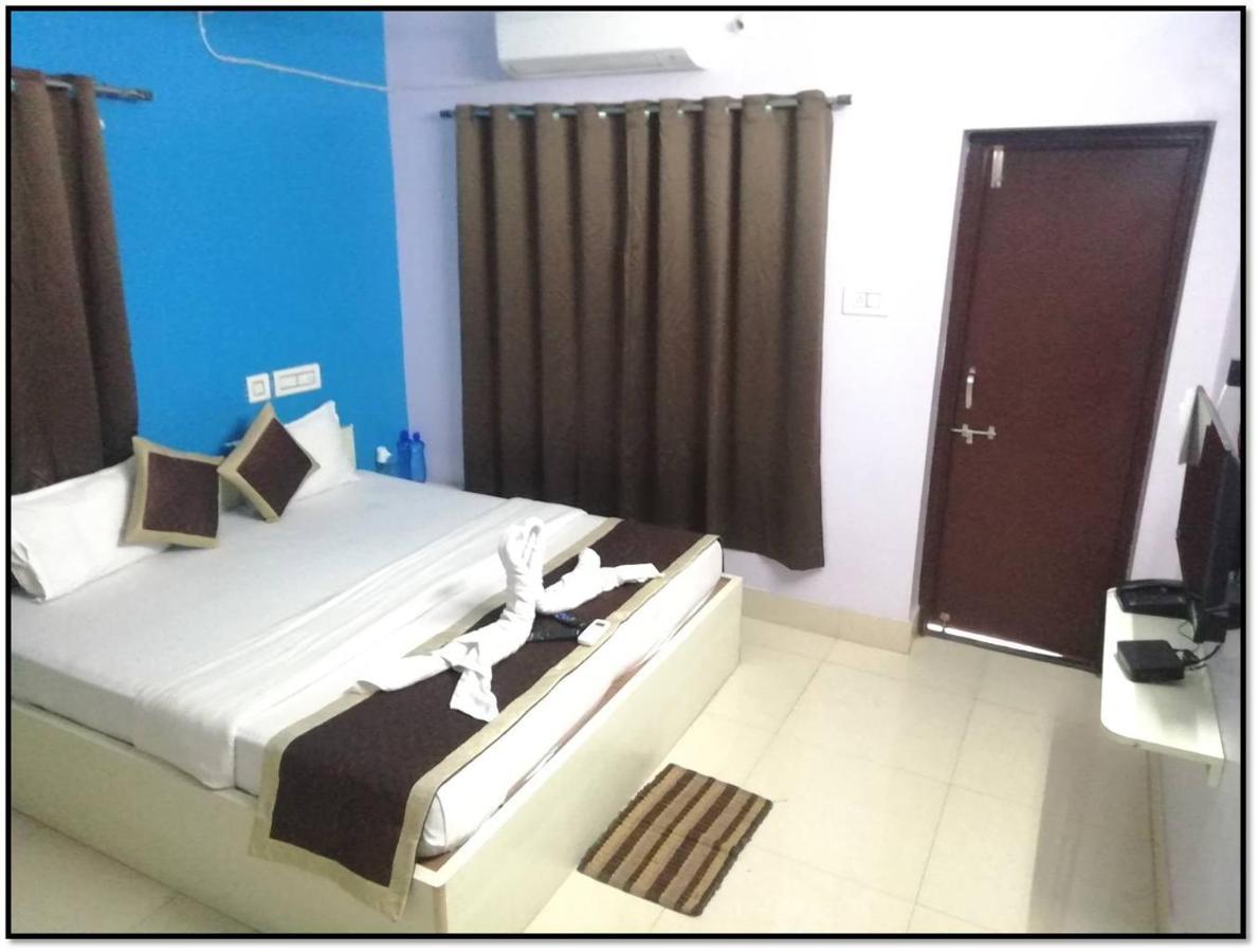 Railview Inn Bhubaneswar Exterior photo